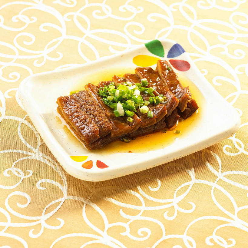 无人,方图,俯视,室内,特写,白天,烹饪,中餐,餐桌,桌子,蔬菜,餐具,一排,许多,阴影,新鲜,整齐,并列,并排,反射,布料,碟子,盘,影子,陶瓷,葱,青葱,调料,调味,酱料,酱汁,肉,香料,佐料,牛肉,料理,食品,陶瓷制品,调味品,很多,调味料,布纹,酱,菜肴,美食,肉类,桌布,食物,排列,一个,盘子,餐巾,碟,台布,中式,佳肴,有机食品,绿色食品,单个,餐台,中华料理,配料,队列,毛肚,平行,肉食,百叶,牛百叶,作料,餐桌布,彩图,高角度拍摄,牛肚,肚尖,牛胃,shjb1