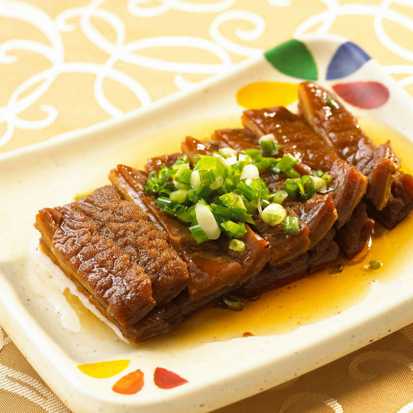 无人,方图,俯视,室内,特写,白天,烹饪,中餐,餐桌,桌子,蔬菜,餐具,一排,许多,阴影,新鲜,整齐,并列,并排,反射,布料,碟子,盘,影子,陶瓷,葱,青葱,调料,调味,酱料,酱汁,肉,香料,佐料,牛肉,料理,食品,陶瓷制品,调味品,很多,调味料,布纹,酱,菜肴,美食,肉类,桌布,食物,排列,一个,盘子,餐巾,碟,台布,中式,佳肴,有机食品,绿色食品,单个,餐台,中华料理,配料,队列,毛肚,平行,肉食,百叶,牛百叶,作料,餐桌布,彩图,高角度拍摄,牛肚,肚尖,牛胃,shjb1