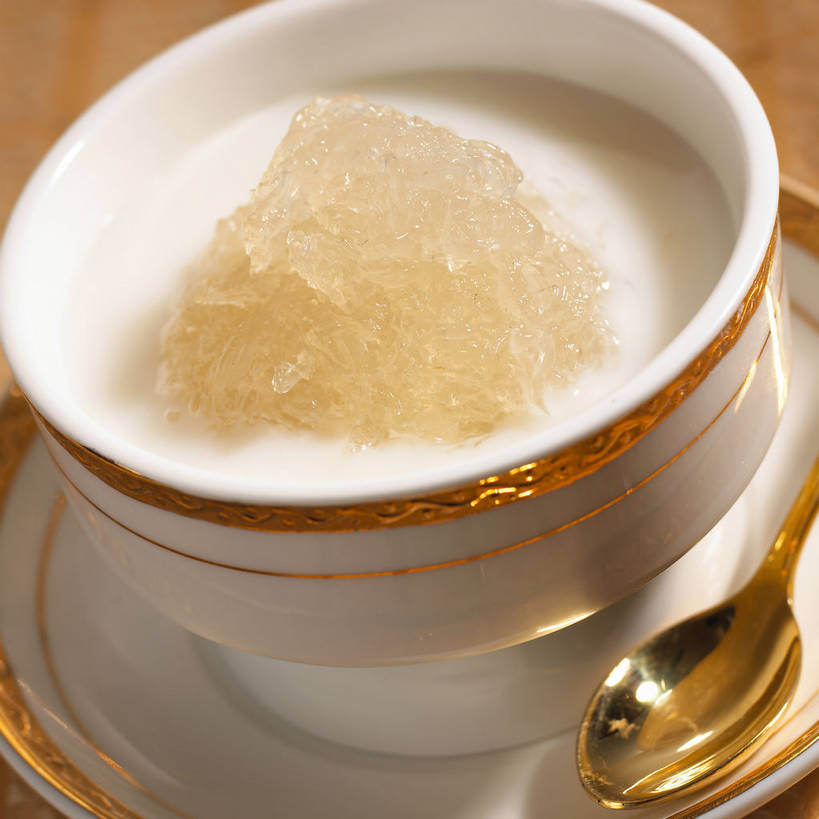 无人,方图,俯视,室内,特写,白天,烹饪,中餐,餐桌,桌子,餐具,金属制品,一把,金属,碟子,盘,勺子,陶瓷,料理,食品,陶瓷制品,菜肴,美食,食物,盘子,容器,调羹,碟,汤匙,碗,中式,佳肴,餐台,中华料理,储藏,储存,燕窝,巢窝,燕菜,燕根,燕蔬菜,彩图,高角度拍摄,贮存,shjb1