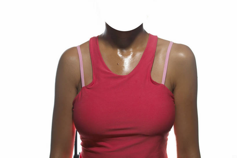 东方人,胸,一个人,无人,运动员,站,横图,室内,特写,白天,白色背景,正面,数码,科技,亚洲,仅一个年轻女性,仅一个女性,仅一个人,阴影,服装,反射,网络,背心,液体,影子,高光,几何,计算机图形,合成,黄种人,肩膀,衣服,粉色,站着,服饰,汗水,潮湿,电脑合成图,数码合成图,衣着,合成图,穿着,写实,具体,具象,湿润,衣饰,汗液,年轻女性,女人,女性,亚洲人,胸部,体育运动员,运动选手,站立,半身,彩图,shjb1