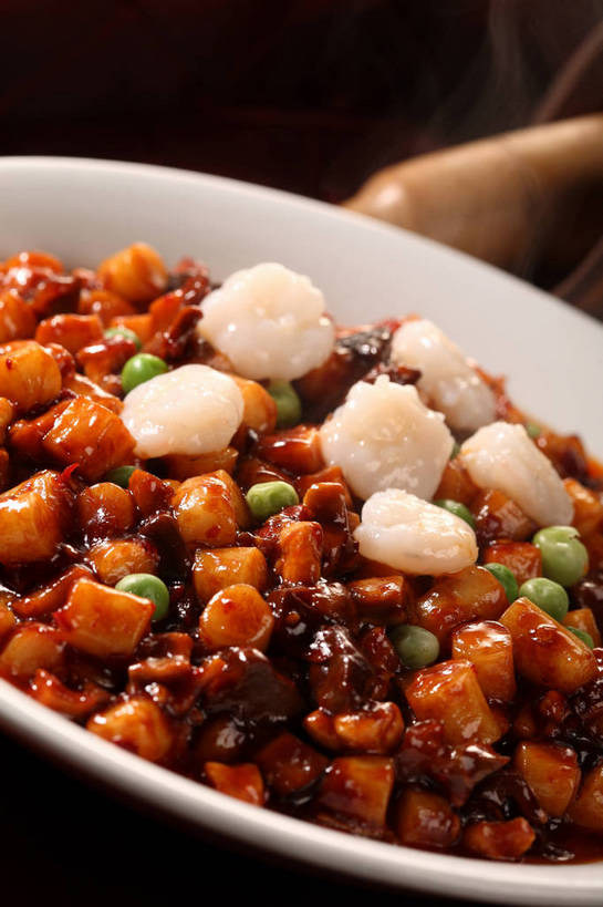 无人,竖图,俯视,室内,特写,白天,烹饪,中餐,植物,餐桌,桌子,豆,蔬菜,阴影,新鲜,反射,布料,影子,陶瓷,豆类,豆子,干贝,红烧,肉,虾仁,料理,食品,陶瓷制品,布纹,菜肴,美食,肉类,桌布,食物,一个,白色,餐巾,容器,台布,碗,中式,器皿,佳肴,有机食品,绿色食品,单个,餐台,中华料理,储藏,虾肉,研磨,臼杵,储存,肉食,豆科,研杵,研钵,干瑶柱,江珧柱,江瑶柱,马甲柱,蜜丁,瑶柱,玉珧柱,臼,青大豆,红烧菜,青豆,餐桌布,彩图,高角度拍摄,贮存,shjb1,红烧干贝