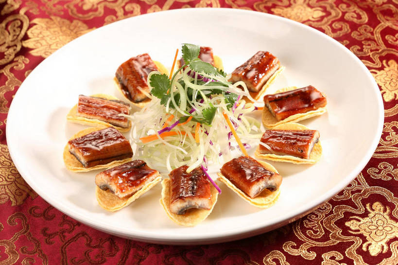 点心,无人,横图,俯视,室内,特写,白天,烹饪,中餐,餐桌,桌子,萝卜,胡萝卜,蔬菜,椰菜,卷心菜,餐具,阴影,新鲜,反射,布料,碟子,盘,影子,紫甘蓝,肉,鱼肉,料理,食品,布纹,薯片,菜肴,美食,肉类,紫包菜,桌布,食物,腌制,一个,白色,盘子,餐巾,碟,台布,零食,中式,赤甘蓝,甘蓝,佳肴,有机食品,绿色食品,单个,餐台,中华料理,黄萝卜,番萝卜,肉食,咸鱼,垃圾食品,紫椰菜,消食,紫圆白菜,甘蓝菜,结球甘蓝,红萝卜,红甘蓝,甘荀,甘兰,包心菜,餐桌布,彩图,高角度拍摄,丁香萝卜,胡芦菔金,圆白菜,金笋,腌鱼,开胃,shjb1