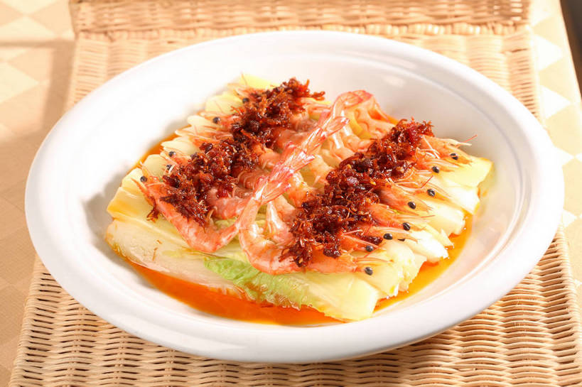 海鲜,无人,交叉,横图,俯视,室内,特写,白天,烹饪,中餐,餐桌,桌子,竹子,蔬菜,餐具,一排,阴影,竹制,朦胧,模糊,新鲜,整齐,并列,并排,编织,反射,碟子,盘,影子,大白菜,肉,虾,料理,食品,白菜,水产,菜肴,美食,肉类,海洋生物,食物,排列,一个,白色,盘子,碟,中式,佳肴,有机食品,绿色食品,单个,餐台,中华料理,竹条,虾肉,交织,竹制品,队列,水生动物,河虾,海产品,平行,水生物,肉食,海底动物,娃娃菜,结球白菜,穿插,胶菜,淡水虾,青虾,日本沼虾,彩图,高角度拍摄,黄芽白,shjb1