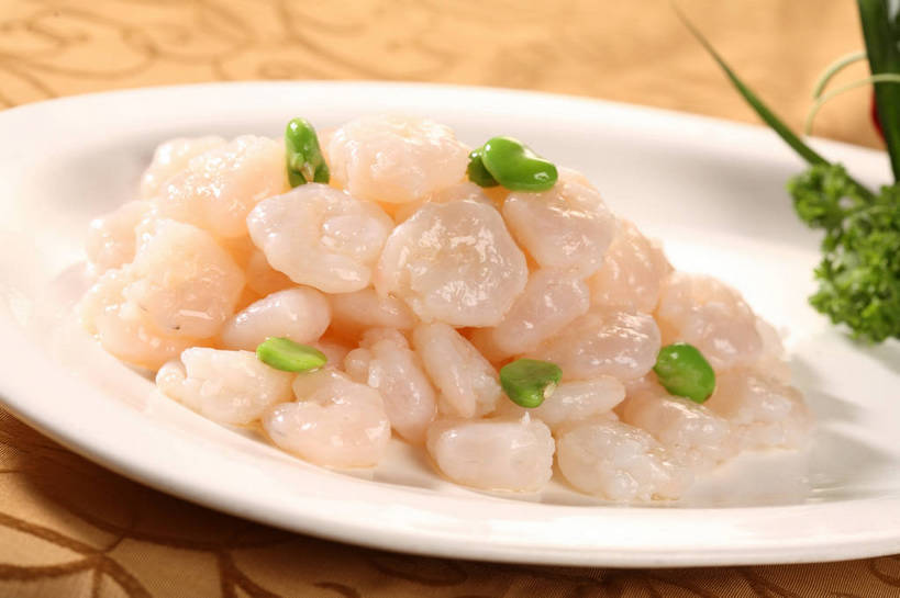 无人,横图,俯视,室内,特写,白天,烹饪,中餐,植物,餐桌,桌子,豆,大豆,芹菜,蔬菜,餐具,叶子,阴影,新鲜,反射,布料,碟子,盘,影子,豆类,豆子,毛豆,肉,虾仁,料理,食品,绿叶,布纹,菜肴,美食,肉类,桌布,食物,一个,白色,盘子,餐巾,碟,台布,中式,嫩叶,佳肴,有机食品,绿色食品,荷兰芹,欧芹,香芹,单个,餐台,中华料理,水晶虾仁,虾肉,配菜,肉食,豆科,法香,巴西利,洋香菜,洋芫荽,法国香菜,旱芹菜,番荽,枝豆,本帮菜,沪菜,上海菜,叶,叶片,黄豆,餐桌布,彩图,高角度拍摄,shjb1