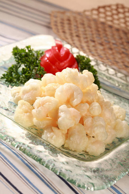 无人,竖图,俯视,室内,特写,白天,烹饪,中餐,餐桌,桌子,芹菜,蔬菜,西红柿,餐具,叶子,阴影,新鲜,反射,布料,碟子,盘,影子,肉,虾仁,料理,食品,绿叶,布纹,菜肴,美食,肉类,桌布,食物,一个,白色,盘子,餐巾,碟,台布,中式,嫩叶,佳肴,有机食品,绿色食品,荷兰芹,欧芹,香芹,单个,餐台,中华料理,水晶虾仁,虾肉,配菜,肉食,法香,巴西利,洋香菜,洋芫荽,法国香菜,旱芹菜,番荽,本帮菜,沪菜,上海菜,叶,叶片,洋柿子,柑仔蜜,番茄,臭柿,餐桌布,彩图,高角度拍摄,六月柿,喜报三元,shjb1