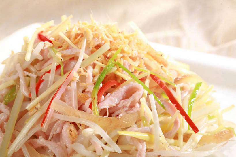 海鲜,无人,横图,俯视,室内,特写,白天,烹饪,中餐,餐桌,桌子,辣椒,蔬菜,餐具,一堆,阴影,堆叠,堆积,朦胧,模糊,新鲜,反射,布料,碟子,盘,影子,肉,虾,虾仁,料理,食品,布纹,肉丝,水产,菜肴,美食,肉类,海洋生物,桌布,食物,一个,白色,盘子,餐巾,碟,台布,中式,佳肴,有机食品,绿色食品,单个,餐台,中华料理,堆,开洋,虾米,水生动物,海产品,水生物,肉食,彩椒,海底动物,辣角,红海椒,大椒,辣虎,广椒,甜椒,柿子椒,辣子,海椒,番椒,灯笼椒,餐桌布,彩图,高角度拍摄,海米,金钩,shjb1