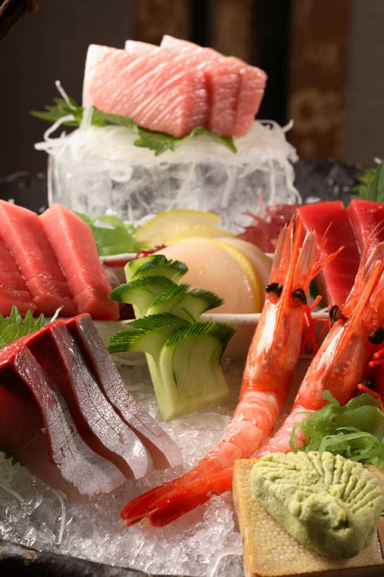 海鲜,无人,交叉,竖图,室内,特写,白天,正面,烹饪,竹子,柠檬,黄瓜,蔬菜,水果,叶子,阴影,竹制,新鲜,编织,反射,篮子,影子,冰,肉,生食,虾,鱼肉,日本料理,冰块,料理,食品,果实,绿叶,蔬果,冷冻,水产,菜肴,美食,肉类,海洋生物,食物,一个,竹篮,日式料理,日式,嫩叶,寒冷,佳肴,有机食品,绿色食品,冷藏,单个,竹条,交织,冰冷,竹制品,水生动物,海产品,水生物,肉食,海底动物,保鲜,穿插,叶,叶片,益母果,柠果,青瓜,胡瓜,彩图,刺身,shjb1,海鲜刺身