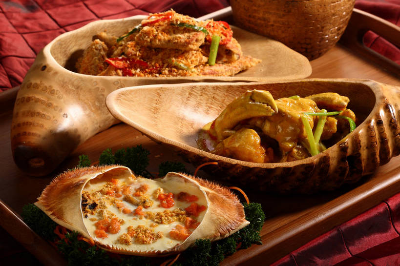 蟹,无人,交叉,横图,俯视,室内,特写,白天,烹饪,中餐,餐桌,桌子,竹子,芹菜,蔬菜,餐具,叶子,阴影,竹制,新鲜,编织,反射,螃蟹,布料,碟子,篮子,盘,影子,料理,食品,绿叶,布纹,菜肴,美食,桌布,食物,红色,盘子,餐巾,竹篮,碟,台布,中式,嫩叶,佳肴,有机食品,绿色食品,荷兰芹,欧芹,香芹,餐台,中华料理,竹条,交织,配菜,竹制品,川菜,青蟹,法香,巴西利,洋香菜,洋芫荽,法国香菜,旱芹菜,番荽,穿插,甲壳动物,四川菜,叶,叶片,餐桌布,彩图,高角度拍摄,香辣蟹,肉蟹,shjb1