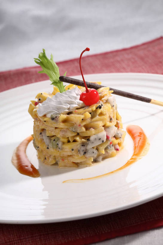 点心,无人,竖图,俯视,室内,特写,白天,烹饪,西餐,餐桌,桌子,樱桃,餐具,水果,叶子,阴影,新鲜,反射,碟子,盘,影子,调料,酱料,酱汁,生食,佐料,沙拉,料理,食品,果实,绿叶,调味品,调味料,色拉,酱,沙拉酱,沙律,水果沙拉,菜肴,美食,火龙果,食物,一个,红色,白色,盘子,餐巾,碟,果酱,零食,日式,嫩叶,青龙果,西式,佳肴,有机食品,绿色食品,单个,餐台,色拉酱,配菜,果子酱,百奇,保洁方巾,口布,叶,叶片,樱珠,莺桃,英桃,楔桃,牛桃,荆桃,彩图,高角度拍摄,shjb1