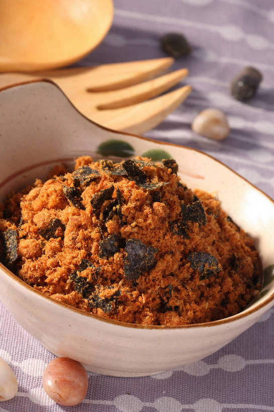 点心,肉松,无人,竖图,俯视,室内,特写,白天,植物,餐桌,桌子,豆,蔬菜,餐具,一把,一堆,许多,阴影,堆叠,堆积,新鲜,反射,木制,布料,叉子,影子,勺子,豆类,豆子,食品,很多,布纹,小吃,桌布,食物,餐巾,木制品,调羹,台布,汤匙,零食,有机食品,绿色食品,餐台,堆,餐叉,豆科,进餐用具,餐桌布,彩图,高角度拍摄,肉绒,肉酥,shjb1