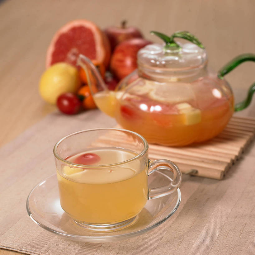 无人,横图,俯视,室内,特写,白天,幸福,餐桌,茶,桌子,苹果,柠檬,蔬菜,西红柿,小番茄,杯子,餐具,水果,玻璃,新鲜,布料,碟子,壶,盘,生食,茶叶,食品,果实,布纹,娱乐,蔬果,玻璃制品,水壶,桌布,食物,黄色,红色,盘子,餐巾,茶壶,容器,水杯,碟,台布,享受,休闲,温馨,放松,乐趣,有机食品,绿色食品,餐台,提神,舒适,甜橙,醒脑,血橙,水果茶,果茶,小西红柿,樱桃小番茄,珍珠小番茄,茶杯,益母果,柠果,橙子,橙,樱桃番茄,圣女果,番茄,餐桌布,彩图,高角度拍摄,鹄壳,黄橙,黄果,金橙,金环,金球,糖橙,红橙,shjb1