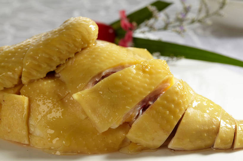 无人,横图,俯视,室内,特写,白天,烹饪,中餐,餐具,叶子,一排,许多,切开,朦胧,模糊,整齐,盛开,碟子,盘,鸡肉,肉,料理,食品,绿叶,很多,花蕾,菜肴,美食,肉类,花,花瓣,花朵,鲜花,食物,排列,一个,黄色,红色,绿色,盘子,碟,花苞,花蕊,切,中式,嫩叶,佳肴,单个,中华料理,堆,队列,剖面,肉食,白斩鸡,切面,三黄油鸡,叶,叶片,彩图,高角度拍摄,分列,shjb1