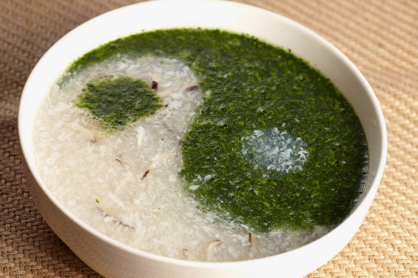 豆腐,无人,横图,俯视,室内,特写,白天,烹饪,中餐,餐桌,桌子,菠菜,蔬菜,新鲜,陶瓷,浓汤,汤,料理,食品,陶瓷制品,羹,菜肴,美食,食物,一个,绿色,白色,容器,碗,中式,佳肴,有机食品,绿色食品,单个,餐台,中华料理,储藏,豆制品,储存,鹦鹉菜,鼠根菜,角菜,红嘴绿鹦哥,赤根菜,菠薐菜,波斯草,彩图,高角度拍摄,贮存,shjb1,素太极羹,太极羹