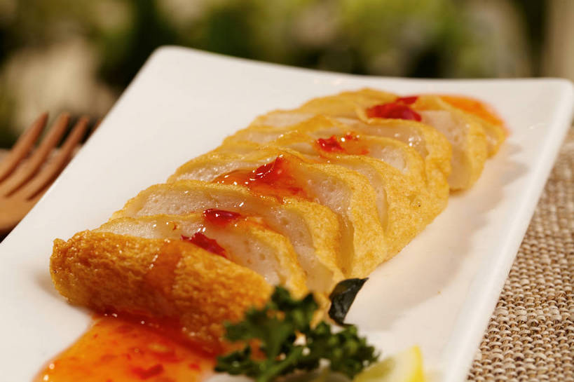 点心,无人,横图,俯视,室内,特写,白天,餐桌,桌子,柠檬,餐具,水果,叶子,一排,许多,切开,朦胧,模糊,新鲜,整齐,木制,叉子,碟子,盘,调料,酱料,酱汁,生食,佐料,料理,食品,果实,绿叶,调味品,很多,调味料,酱,黄金糕,美食,食物,排列,两个,黄色,红色,盘子,木制品,碟,切,中式,嫩叶,有机食品,绿色食品,餐台,队列,剖面,餐叉,切面,叶,叶片,进餐用具,益母果,柠檬片,柠果,彩图,高角度拍摄,shjb1