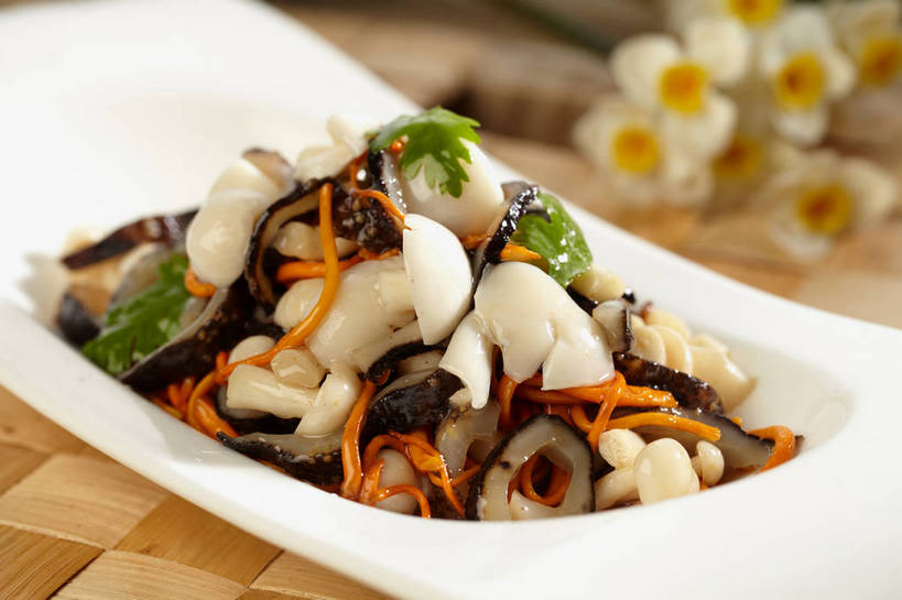 无人,横图,俯视,室内,特写,白天,爱情,烹饪,陶醉,中餐,植物,餐桌,桌子,水仙花,蔬菜,餐具,一堆,许多,堆叠,堆积,朦胧,模糊,新鲜,盛开,碟子,盘,菌菇,香菜,香菇,炒菜,料理,食品,草药,药草,很多,菌类,花蕾,平菇,菜肴,美食,中药,花,花瓣,花朵,鲜花,食物,一个,绿色,盘子,碟,花苞,花蕊,橙色,中式,食用菌,佳肴,有机食品,绿色食品,单个,餐台,中华料理,堆,真菌,记忆,药材,中草药,胡菜,香荽,原荽,园荽,芫荽,中药材,本草,金盏银台,玉玲珑,女史花,雅蒜,天蒜,姬菇,胡荽,莞荽,芫茜,芫蓿,莚葛草,莚荽菜,敬意,自恋,糙皮侧耳,侧耳,黑牡丹菇,椎茸,虫草,凌波仙子,水仙,天葱,彩图,高角度拍摄,平庄菇,香菌,香蕈,虫草菌,虫草花,shjb1