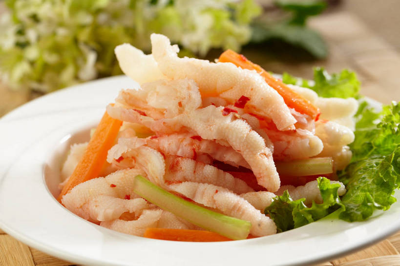 无人,横图,俯视,室内,特写,白天,烹饪,中餐,餐桌,桌子,萝卜,胡萝卜,黄瓜,辣椒,蔬菜,餐具,叶子,朦胧,模糊,新鲜,盛开,碟子,盘,生菜,莴苣,调料,料理,食品,绿叶,调味品,调味料,花蕾,菜肴,美食,花,花瓣,花朵,鲜花,食物,一个,绿色,盘子,碟,花苞,花蕊,中式,嫩叶,佳肴,有机食品,绿色食品,单个,餐台,中华料理,泡椒,川菜,黄萝卜,番萝卜,凤爪,鸡爪,辣角,红海椒,大椒,辣虎,广椒,春菜,鹅仔菜,莴仔菜,千金菜,叶用莴苣,四川菜,叶,叶片,青瓜,辣子,胡瓜,红萝卜,红辣椒,海椒,甘荀,番椒,彩图,高角度拍摄,鸡脚,丁香萝卜,胡芦菔金,金笋,鱼辣子,泡椒凤爪,shjb1