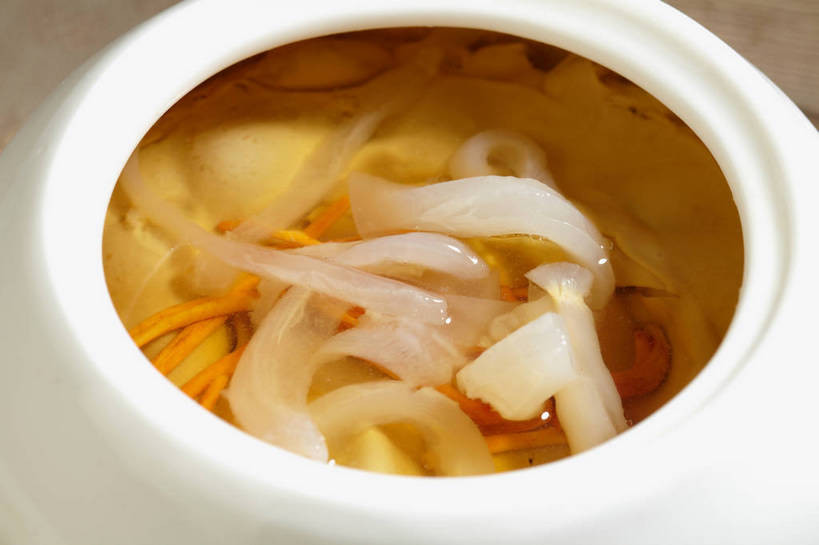 无人,横图,俯视,室内,特写,白天,烹饪,中餐,植物,餐具,许多,阴影,漂浮,反射,碟子,盘,影子,陶瓷,汤,料理,食品,草药,药草,陶瓷制品,很多,菜肴,美食,中药,食物,两个,白色,盘子,容器,碟,碗,橙色,中式,佳肴,中华料理,储藏,漂流,储存,药材,中草药,中药材,本草,流浪,流落,流散,漂泊,飘泊,飘流,虫草,彩图,高角度拍摄,贮存,虫草菌,虫草花,shjb1