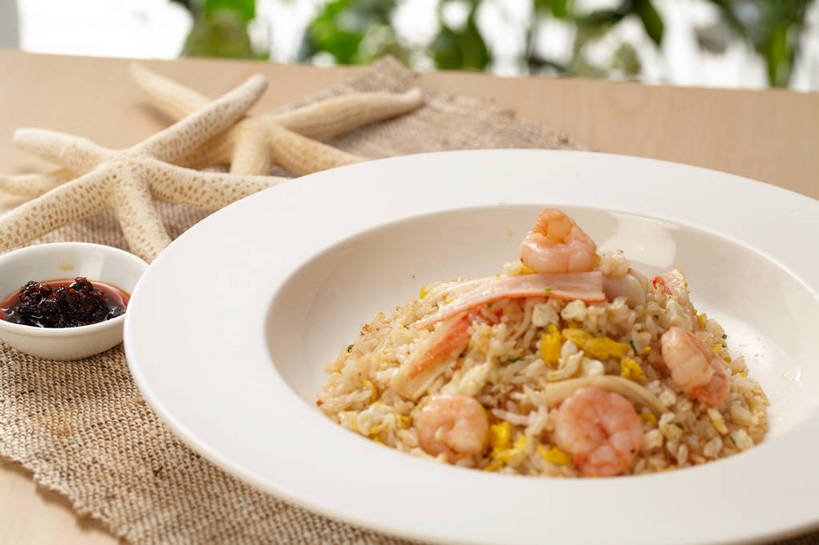 米饭,无人,横图,俯视,室内,特写,白天,烹饪,中餐,餐桌,桌子,海星,蔬菜,餐具,叶子,一堆,许多,堆叠,堆积,朦胧,模糊,新鲜,碟子,盘,葱,青葱,炒饭,蛋,调料,鸡蛋,酱料,酱汁,肉,虾仁,佐料,料理,食品,绿叶,饭,调味品,很多,调味料,蛋炒饭,酱,菜肴,美食,肉类,海洋生物,食物,两个,动物,盘子,碟,中式,嫩叶,生物,佳肴,有机食品,绿色食品,餐台,中华料理,堆,虾肉,五谷,蟹棒,蟹肉棒,肉食,卵,棘皮动物门,叶,叶片,星鱼,彩图,高角度拍摄,鸡卵,鸡子,蟹足棒,shjb1