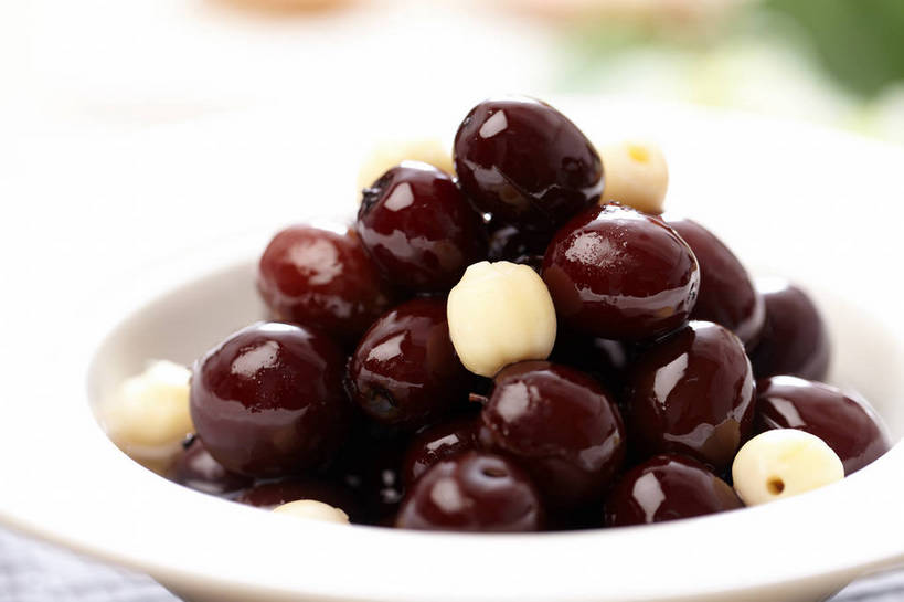 点心,蜂蜜,无人,横图,俯视,室内,特写,白天,餐桌,桌子,餐具,一堆,许多,堆叠,堆积,朦胧,模糊,碟子,盘,莲子,食品,甜点,甜品,很多,食物,糕点,一个,红色,白色,盘子,碟,甜食,枣,红枣,单个,餐台,堆,枣子,花蜜,止痛,莲米,莲肉,莲实,解毒,冬酿,石蜜,大枣,彩图,高角度拍摄,shjb1,蜜汁红枣