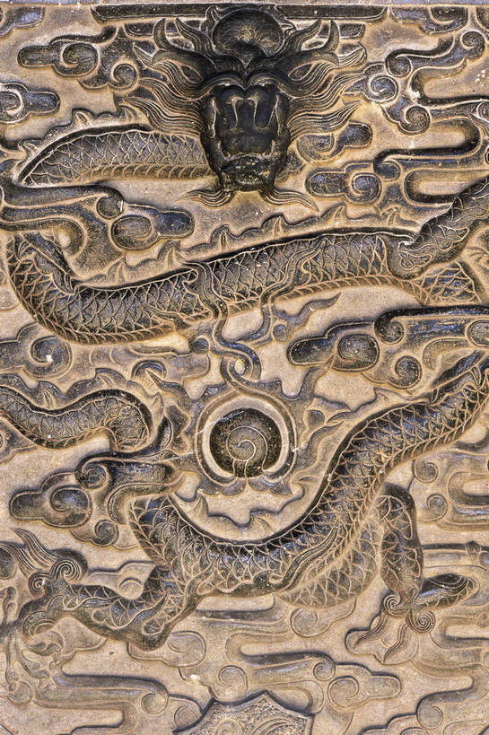 故宫,宫殿,竖图,彩色,室外,白天,旅游,度假,成功,名胜古迹,标志建筑,地标,建筑,雕塑,北京,中国,亚洲,局部,风俗,遗迹,艺术,装饰,龙,雕刻,雕像,浮雕,文化遗产,古迹,历史,文物,娱乐,建设,传统,古建筑,工艺品,紫禁城,享受,休闲,旅游胜地,放松,精神,竖,摄影,古代建筑,纪念,部分,美术,权威,矗立,权利,象征,高贵,美好,主题,图腾,传说,耸立,感受,陈列,古文明,东亚,中华人民共和国,功能,美学,权力,祥瑞,灵兽,权势,挺立,尊荣,古代文明,制度,特征,势力,幸运,彩图,旅行,bj174