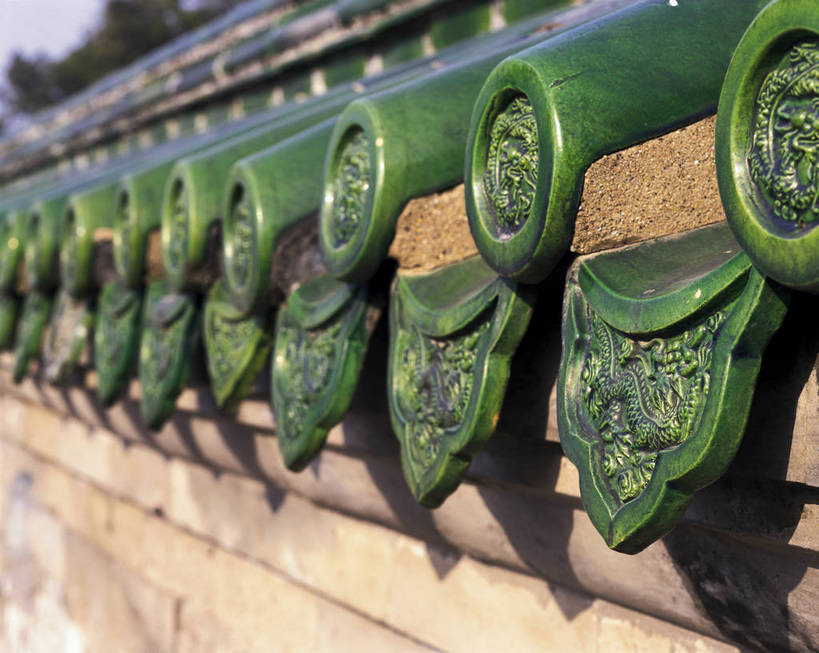 横图,彩色,室外,白天,旅游,度假,名胜古迹,标志建筑,地标,建筑,北京,中国,亚洲,风俗,清澈,遗迹,雕刻,浮雕,屋顶,文化遗产,古迹,历史,文物,娱乐,建设,传统,古建筑,绿色,蓝天,天,享受,休闲,旅游胜地,放松,精神,摄影,古代建筑,部分,象征,感受,古文明,东亚,中华人民共和国,古代文明,明澈,清彻,清亮,制度,特征,彩图,旅行,bj174