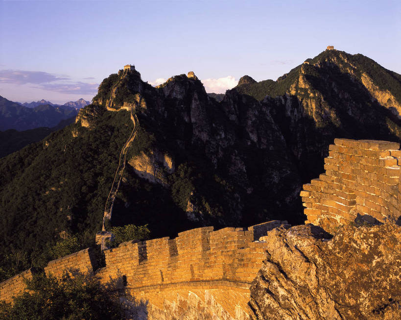 横图,彩色,室外,白天,旅游,度假,名胜古迹,山,标志建筑,地标,建筑,北京,长城,中国,亚洲,游人,风俗,遗迹,砖,文化遗产,古迹,历史,文物,娱乐,建设,传统,城墙,古建筑,享受,休闲,旅游胜地,放松,精神,竖,摄影,古代建筑,矗立,象征,美好,耸立,感受,古文明,东亚,中华人民共和国,威严,挺立,奇迹,伟大,古代文明,制度,特征,彩图,旅行,bj174