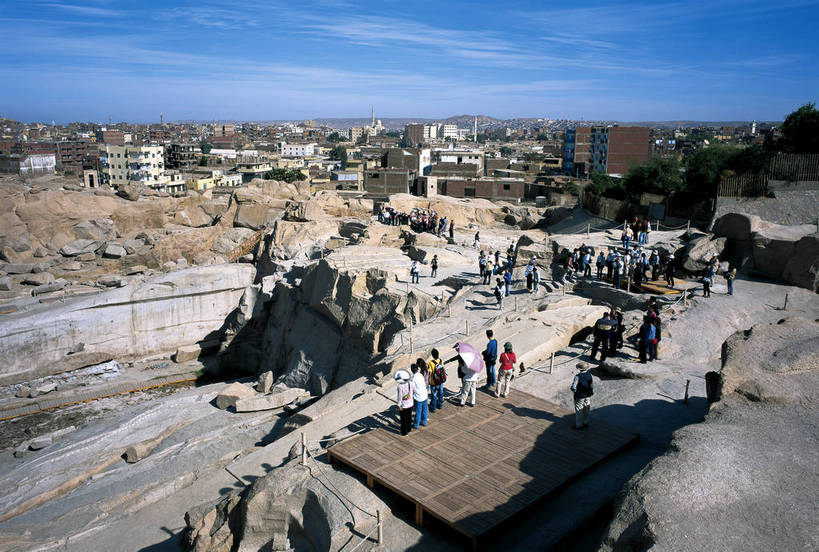 横图,彩色,室外,白天,旅游,度假,名胜古迹,标志建筑,地标,建筑,雕塑,非洲,埃及,清澈,遗迹,艺术,装饰,雕刻,雕像,文化遗产,纪念碑,古迹,文化,文物,娱乐,建设,古建筑,石雕,石刻,石柱,蓝色,天空,石碑,工艺品,建筑工地,天,享受,休闲,旅游胜地,放松,摄影,古代建筑,纪念,美术,方尖碑,文明,主题,陈列,古文明,北非,采石场,功能,美学,地盘,建筑地盘,施工地盘,阿斯旺,阿非利加洲,奇迹,古埃及文明,古代文明,明澈,清彻,清亮,彩图,旅行,工地,bj174