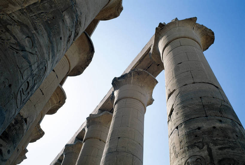 寺庙,横图,彩色,室外,白天,旅游,度假,名胜古迹,标志建筑,地标,建筑,非洲,埃及,清澈,遗迹,文化遗产,神庙,古迹,文化,文物,娱乐,建设,古建筑,石柱,蓝色,天空,天,享受,休闲,旅游胜地,放松,摄影,古代建筑,文明,古文明,北非,卢克索神庙,阿非利加洲,奇迹,古埃及文明,古代文明,明澈,清彻,清亮,彩图,旅行,庙,bj174