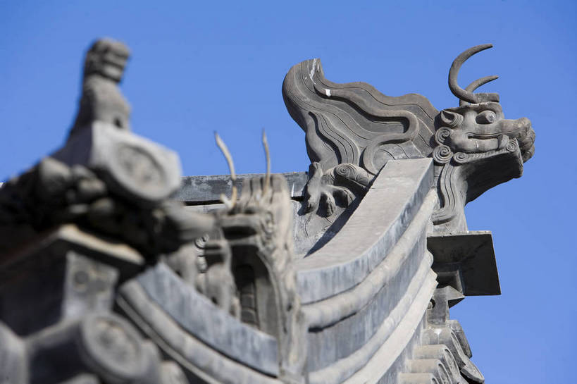 故宫,宫殿,横图,彩色,室外,白天,旅游,建材,建筑,雕塑,北京,中国,亚洲,艺术,装饰,龙,雕刻,雕像,瓦片,屋顶,文化遗产,艺术品,首都,瓦,顶,建筑物,蓝色,工艺品,紫禁城,橙色,摄影,建造,纪念,严肃,美术,蓝,权威,高贵,中国文化,主题,陈列,建筑材料,东亚,屋瓦,中华人民共和国,功能,美学,权力,威严,权势,势力,尊严,橙,彩图,旅行,传统文化,屋面瓦,bj174