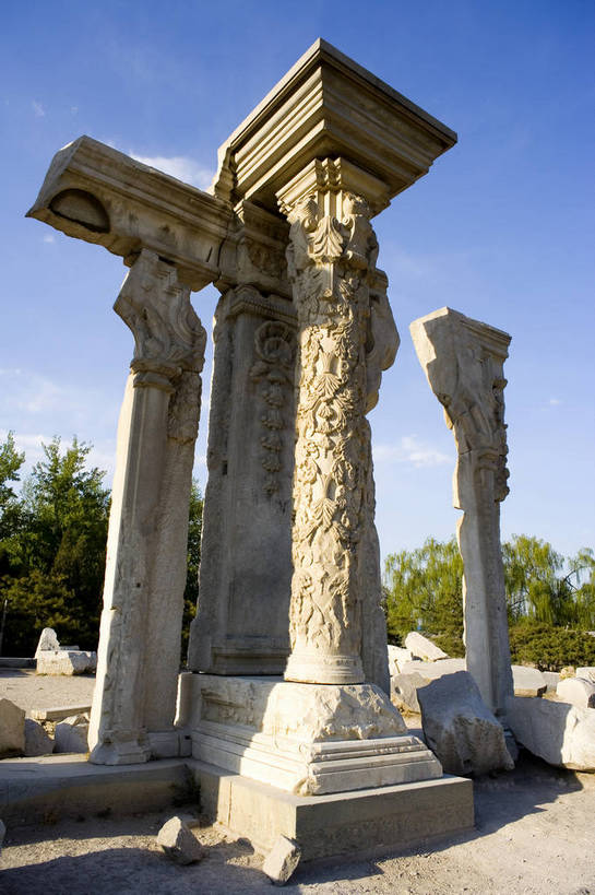 公园,竖图,彩色,室外,白天,旅游,石头,建筑,北京,圆明园,中国,亚洲,清澈,遗迹,石子,亭子,文化遗产,首都,历史,遗址,废墟,建筑物,树,古代,蓝色,绿色,天空,休闲,竖,摄影,活动,严肃,明亮,蓝,权威,中国文化,绿,东亚,海淀区,首府,中华人民共和国,北京市,京,北平,华北地区,权力,威严,权势,古远,空闲,明澈,清彻,清亮,势力,尊严,石,石块,彩图,旅行,圆明园遗址,圆明园遗址公园,传统文化,bj174