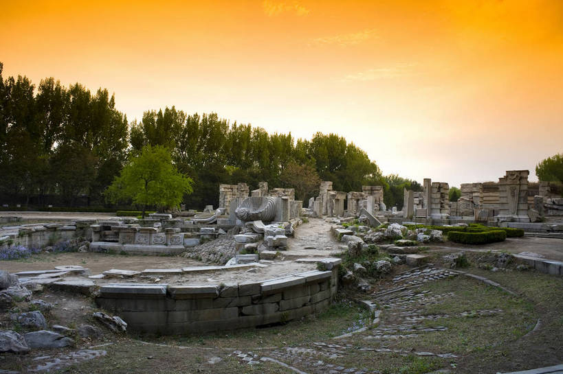 公园,横图,彩色,室外,白天,旅游,石头,建筑,北京,圆明园,中国,亚洲,清澈,遗迹,石子,亭子,文化遗产,首都,历史,遗址,废墟,建筑物,树,古代,蓝色,绿色,天空,休闲,摄影,活动,严肃,明亮,蓝,权威,中国文化,绿,东亚,海淀区,首府,中华人民共和国,北京市,京,北平,华北地区,权力,威严,权势,古远,空闲,明澈,清彻,清亮,势力,尊严,石,石块,彩图,旅行,圆明园遗址,圆明园遗址公园,传统文化,bj174