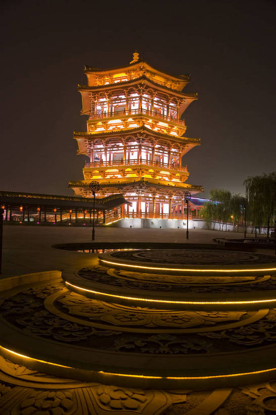 公园,竖图,彩色,室外,白天,背景,旅游,湖,道路,建筑,街道,路,夜景,公路,西安,中国,亚洲,长廊,亭子,文化遗产,灯光,交通,历史,建筑物,灯,古代,闪耀,竖,摄影,中国文化,东亚,陕西,唐朝,中华人民共和国,朝代,古远,古代文明,夜,马路,彩图,旅行,高楼,传统文化,大唐芙蓉园,唐代,bj174