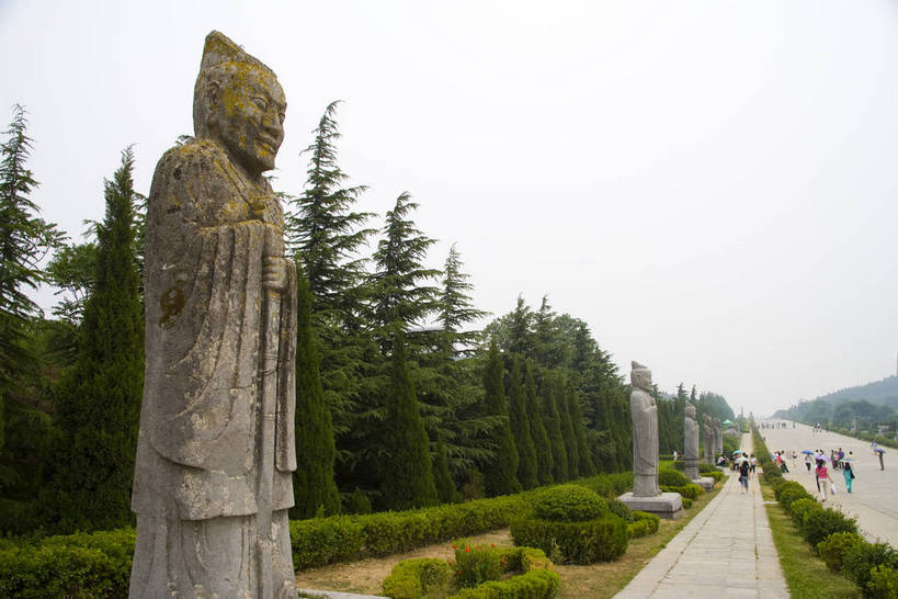 横图,彩色,室外,特写,白天,旅游,石头,道路,建筑,路,雕塑,兵马俑,西安,中国,亚洲,局部,艺术,装饰,雕刻,雕像,浮雕,石子,塑像,图案,图形,泥土,文化遗产,纪念碑,艺术品,历史,建筑物,古代,工艺品,墓地,摄影,纪念,美术,固定,陵墓,中国文化,主题,陈列,东亚,结实,陕西,陕西省,秦始皇陵,西安市,临潼,骊山,中华人民共和国,省会,功能,美学,安稳,牢固,可靠,西北地区,陕,古远,古代文明,巩固,坚固,牢靠,石,石块,彩图,旅行,临潼区,传统文化,秦陵,bj174