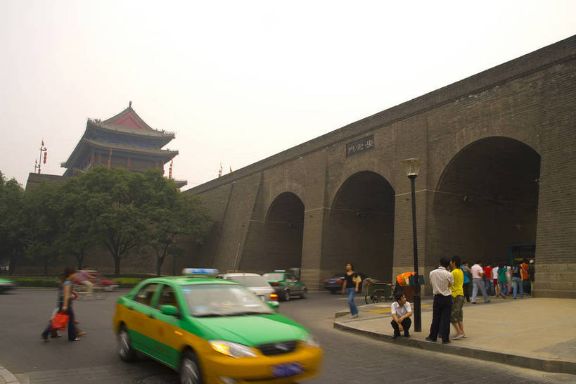 横图,彩色,室外,白天,旅游,安全,城市,建筑,西安,中国,亚洲,墙,文化遗产,防护,历史,城墙,建筑物,古代,摄影,城,固定,中国文化,东亚,结实,陕西,中华人民共和国,安稳,牢固,可靠,古远,古代文明,巩固,坚固,牢靠,彩图,旅行,传统文化,bj174