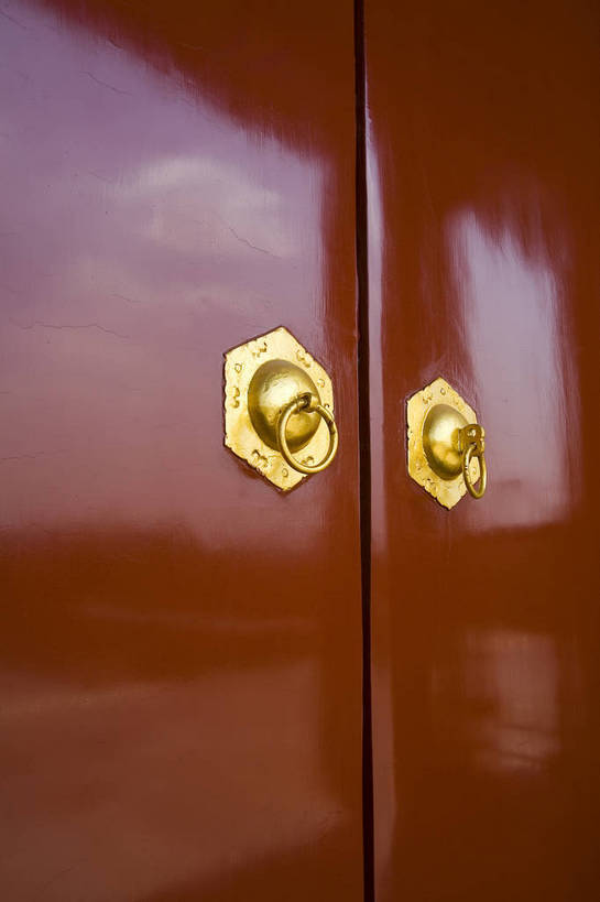 竖图,彩色,室外,白天,旅游,门,建筑,北京,中国,亚洲,大门,首都,建筑物,红色,门框,竖,摄影,中国文化,东亚,中华人民共和国,彩图,旅行,传统文化,红,bj174