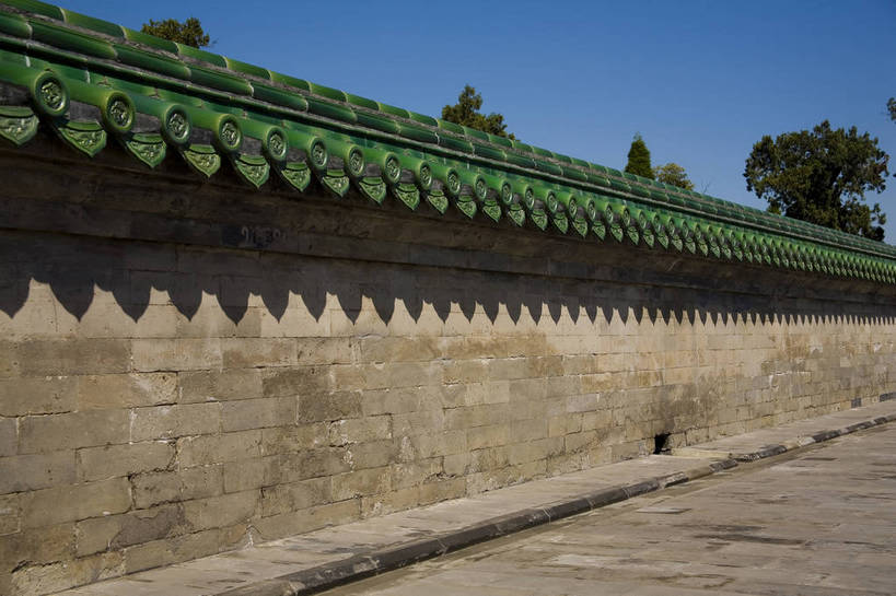 天坛,宫殿,横图,彩色,室外,白天,旅游,度假,建材,石头,名胜古迹,标志建筑,地标,建筑,雕塑,北京,中国,亚洲,遗迹,艺术,装饰,龙,雕刻,雕像,瓦片,文化遗产,瓦,古迹,文物,娱乐,建设,古建筑,墙壁,绿色,工艺品,享受,休闲,旅游胜地,放松,摄影,建造,琉璃瓦,纪念,五颜六色,美术,色彩斑斓,祭祀,中国文化,主题,五彩缤纷,陈列,建筑材料,古文明,东亚,屋瓦,中华人民共和国,功能,美学,五彩斑斓,五光十色,彩图,旅行,目的地,bj174