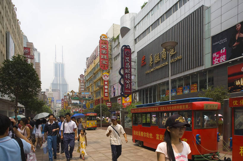 商店,横图,彩色,购物,度假,美景,城市风光,城市,建筑,街道,上海,中国,亚洲,景观,交通,许多人,娱乐,南京路,一群人,享受,休闲,景色,放松,摄影,东亚,中华人民共和国,旅行,目的地,bj174