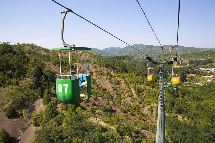 横图,室外,白天,旅游,度假,名胜古迹,山,标志建筑,地标,建筑,北京,长城,中国,亚洲,清澈,遗迹,壮观,文化遗产,古迹,历史,文物,娱乐,干净,建设,古建筑,台阶,缆车,古代,天空,天,享受,休闲,石壁,旅游胜地,放松,古代建筑,保护,明亮,山区,中国文化,古文明,东亚,索道,中华人民共和国,奇迹,古远,伟大,古代文明,明澈,清彻,清亮,司马台,司马台长城,彩图,旅行,目的地,传统文化,bj174