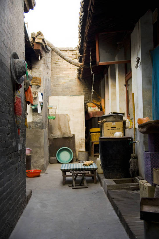 竖图,彩色,室外,白天,旅游,门,胡同,建筑,平遥,中国,亚洲,瓦片,庭院,屋顶,历史,民居,墙壁,古代,摄影,东亚,山西省,中华人民共和国,古远,彩图,旅行,目的地,平遥古城,bj174