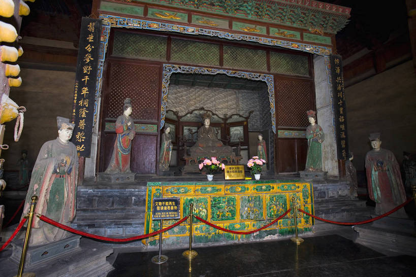 横图,彩色,旅游,建筑,雕塑,中国,亚洲,艺术,装饰,彩绘,雕刻,雕像,书法,木,历史,传统,木刻,石雕,殿堂,古代,工艺品,摄影,祠堂,纪念,园林,美术,主题,陈列,东亚,山西,山西省,中华人民共和国,华北地区,省会,功能,美学,太原,太原市,晋,朝代,古远,金庙,彩图,旅行,目的地,房子,庙,晋祠,晋王祠,唐叔虞祠,北魏,魏朝,圣母殿,bj174