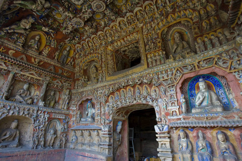 横图,彩色,室外,白天,旅游,建筑,雕塑,大同,中国,亚洲,装饰,纹路,雕像,纹理,文化遗产,历史,佛,古代,摄影,佛教,古代建筑,华丽,修饰,点缀,中国文化,石窟,东亚,山西省,肌理,云冈石窟,中华人民共和国,衬托,美观,雅致,雅观,古远,古代文明,神龛,彩图,旅行,目的地,传统文化,bj174