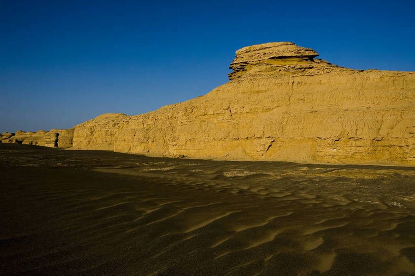 无人,横图,彩色,石头,丘陵,中国,亚洲,堆积,辽阔,自然,石头山,广阔,摄影,地理,风化,中国文化,自然风光,东亚,新疆,雅丹地貌,中华人民共和国,苍凉,风蚀,石化,风蚀地貌,岩石层,岩石,彩图,雅丹,bj174