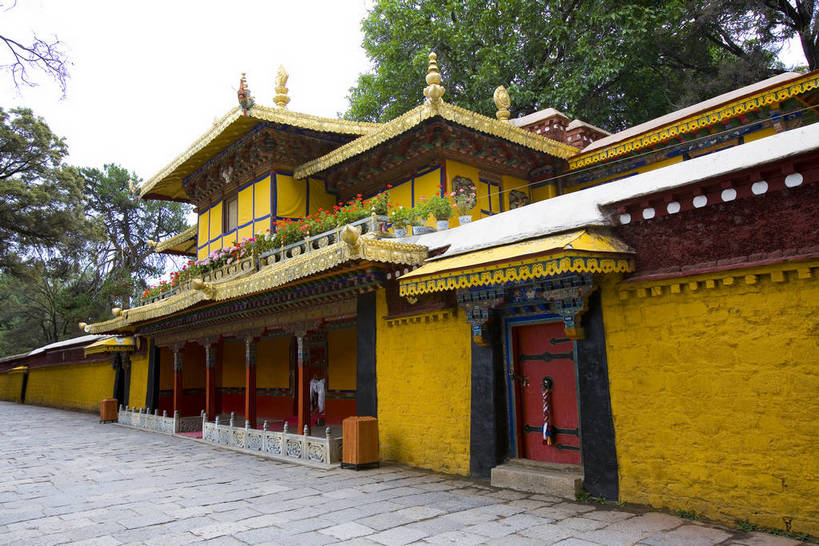 横图,名胜古迹,中国,亚洲,节日,文化,西藏,少数民族,民族,自然,祈祷,祈福,健康,旅游胜地,许愿,摄影,宗教,信仰,纪念,祈求,自然风光,东亚,藏传佛教,中华人民共和国,平安,彩图,庙,中国少数民族,bj174