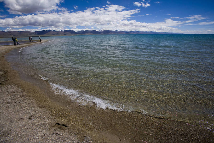 横图,室外,白天,湖,名胜古迹,沙滩,中国,亚洲,清澈,漂亮,西藏,蓝色,天空,自然,天,旅游胜地,摄影,整洁,自然风光,藏,东亚,西藏自治区,纳木错,圣湖,中华人民共和国,西南地区,砂石,明澈,清彻,清亮,咸水湖,圣洁,牦牛,彩图,灵湖,神湖,腾格里海,天湖,bj174