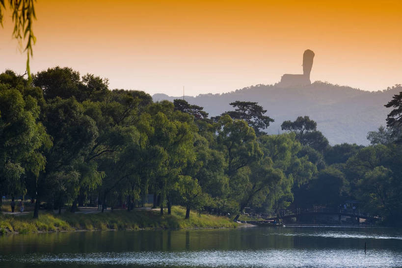 宫殿,横图,室外,白天,湖,植物,建筑,避暑山庄,中国,亚洲,历史,树,古代,倒影,自然,旅游胜地,摄影,东亚,中华人民共和国,河北省,承德,古远,展馆,彩图,bj174