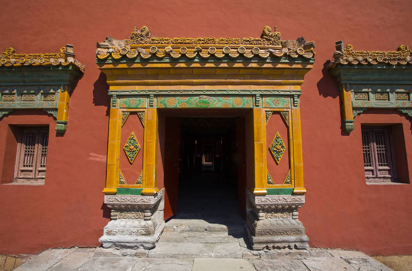 横图,室外,白天,门,建筑,中国,亚洲,地砖,房屋,历史,古代,车轮,旅游胜地,摄影,宗教,佛教,东亚,佛陀,藏传佛教,中华人民共和国,河北省,承德,古远,彩图,庙,普陀宗乘之庙,外八庙,小布达拉宫,bj174