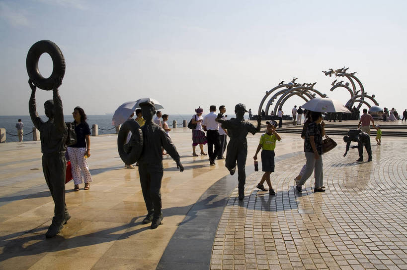 广场,横图,室外,白天,沙滩,城市风光,城市,建筑,雕塑,大连,中国,亚洲,雕像,塑像,海边,旅游胜地,摄影,东亚,辽宁,海之韵广场,中华人民共和国,砂石,海,彩图,bj174