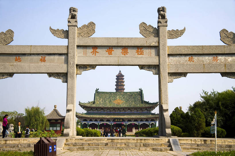 横图,彩色,室外,白天,旅游,度假,名胜古迹,标志建筑,地标,建筑,中国,亚洲,遗迹,亭子,文化遗产,铁塔,古迹,历史,文物,娱乐,建设,古建筑,建筑物,古代,享受,休闲,旅游胜地,放松,摄影,古文明,东亚,中华人民共和国,河南省,洛阳,古远,彩图,旅行,建筑结构,bj174