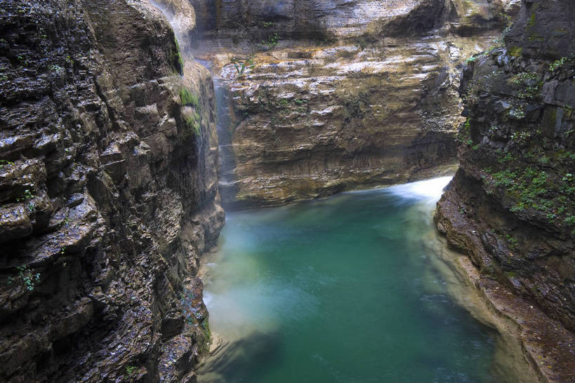 横图,彩色,旅游,石头,美景,瀑布,山,水,溪流,喷泉,云台山,中国,亚洲,流水,水潭,潭,自然,景色,摄影,清新,自然风光,东亚,中华人民共和国,河南省,彩图,旅行,bj174