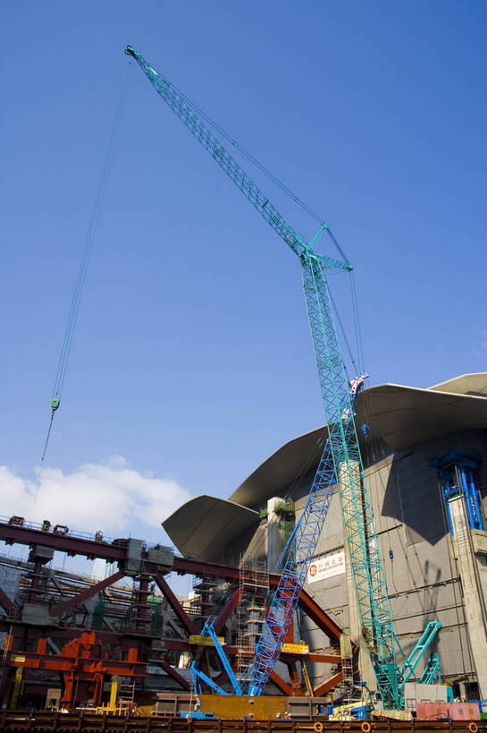 竖图,彩色,室外,白天,建筑,香港,中国,亚洲,图片,施工,蓝天,摩天大厦,竖,摄影,塔吊,东亚,发展,中华人民共和国,彩图,高楼,bj174